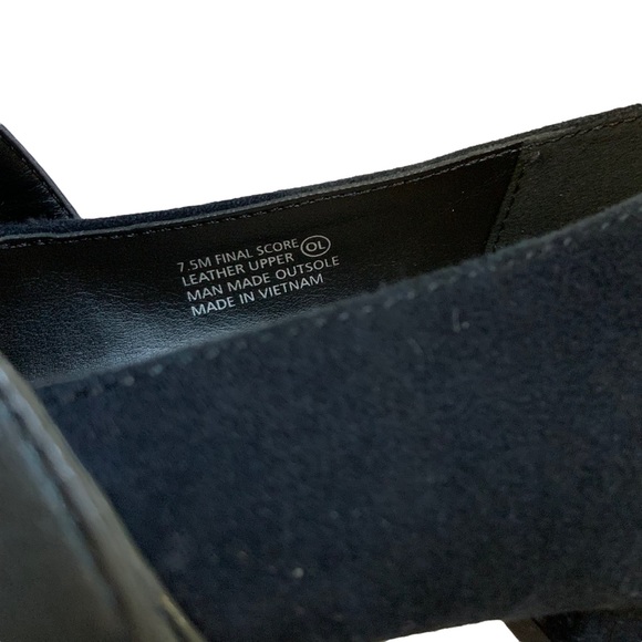 AEROSOLES Black Pointed Flats with Strap - Picture 3 of 10